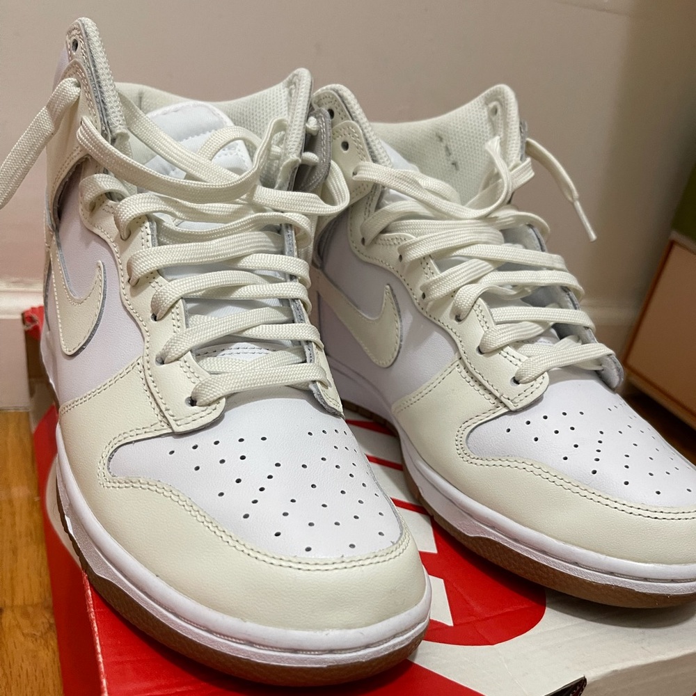 White Nike High Top Dunks - Picture 6 of 8